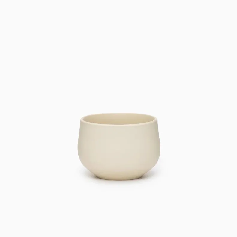 Chanoma Ivory Tea Cup [4-543]