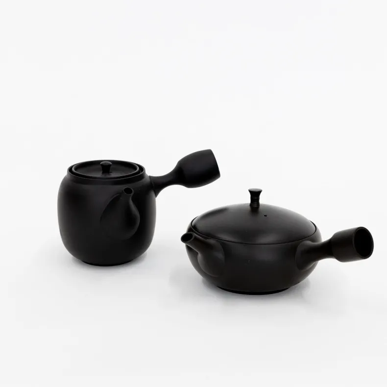 SUSUMU Clay Teapots