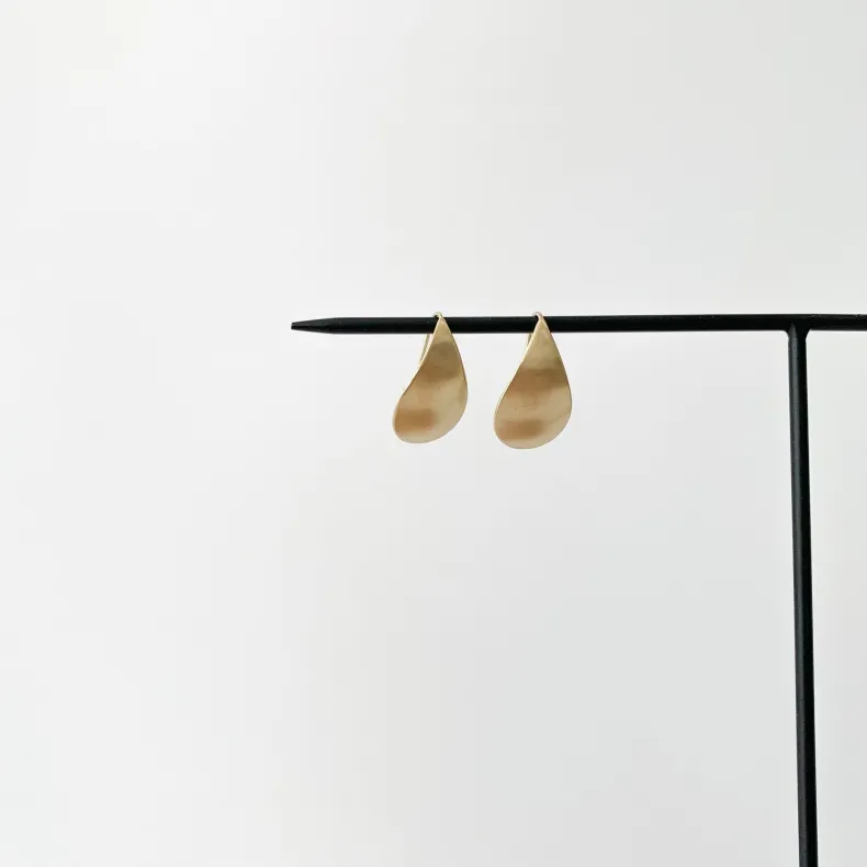 Black Barc 'Noki' Earrings Medium