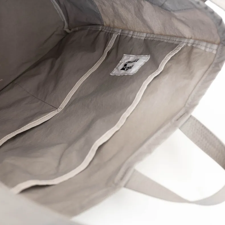 ANUNFOLD Side Pocket Tote Bag - Gray