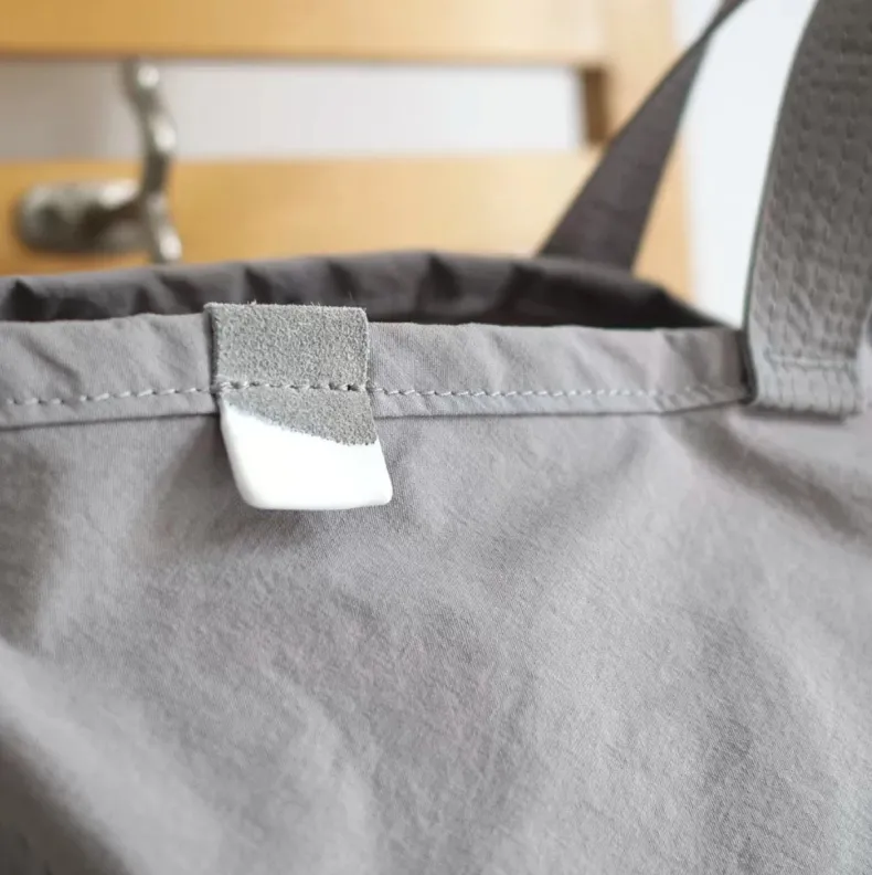 ANUNFOLD Side Pocket Tote Bag - Gray