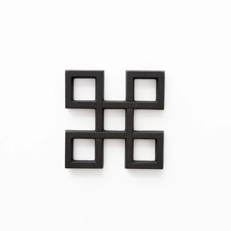 Kamasada Nambu Tekki Trivets