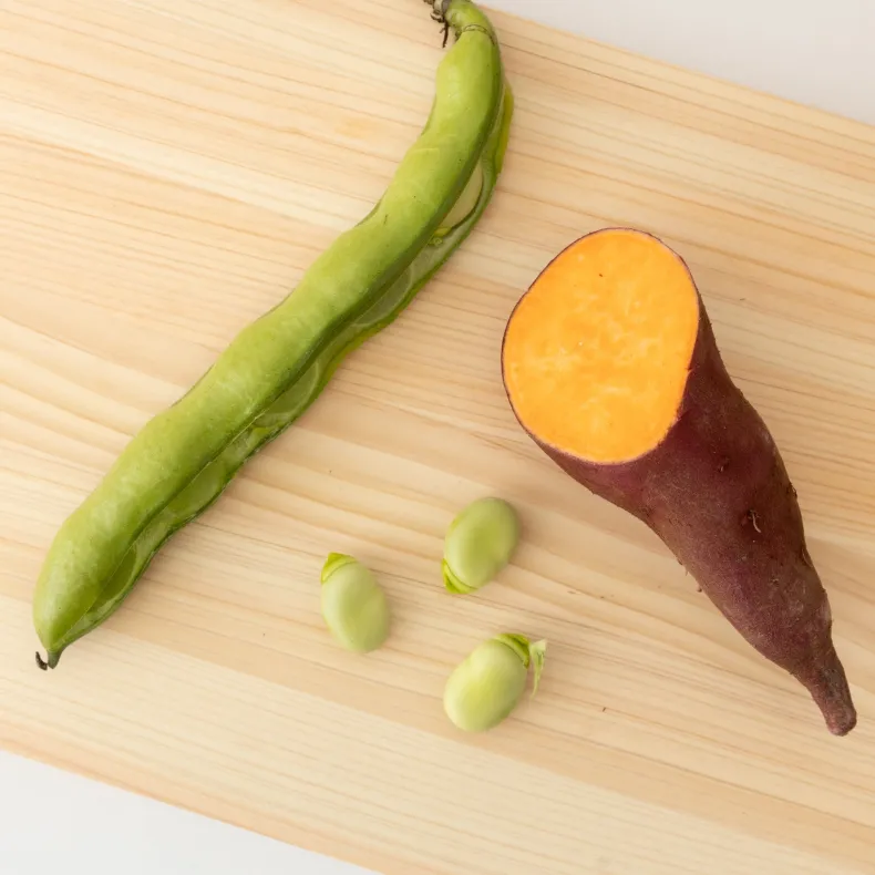 Hinoki Cutting Board with Stand