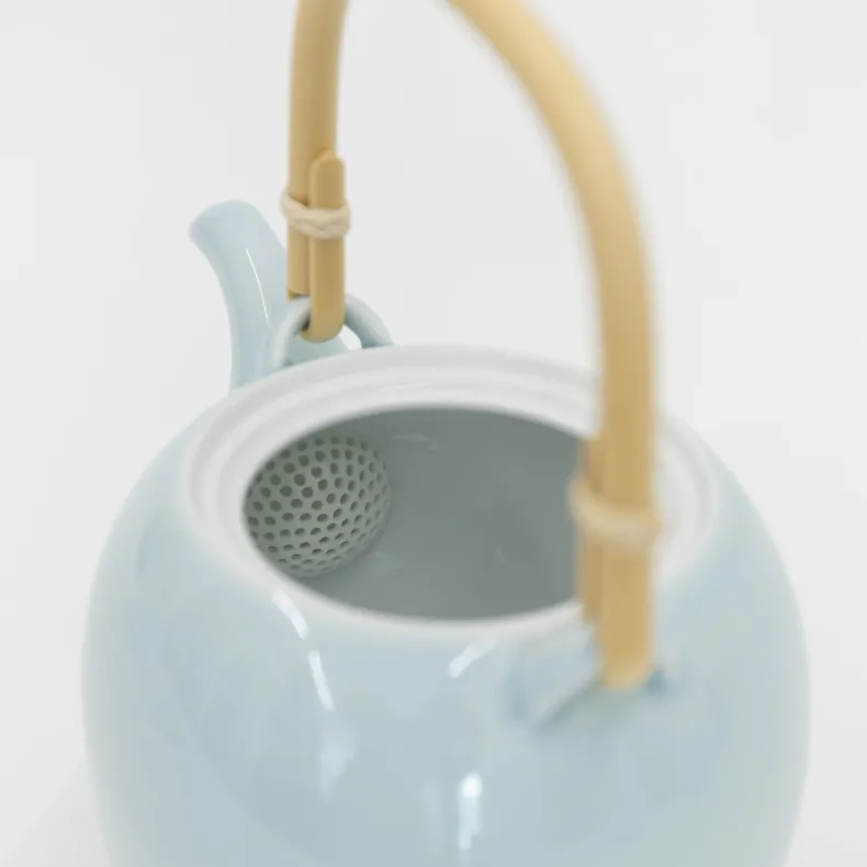 Hakusan Porcelain Mayu Teapot