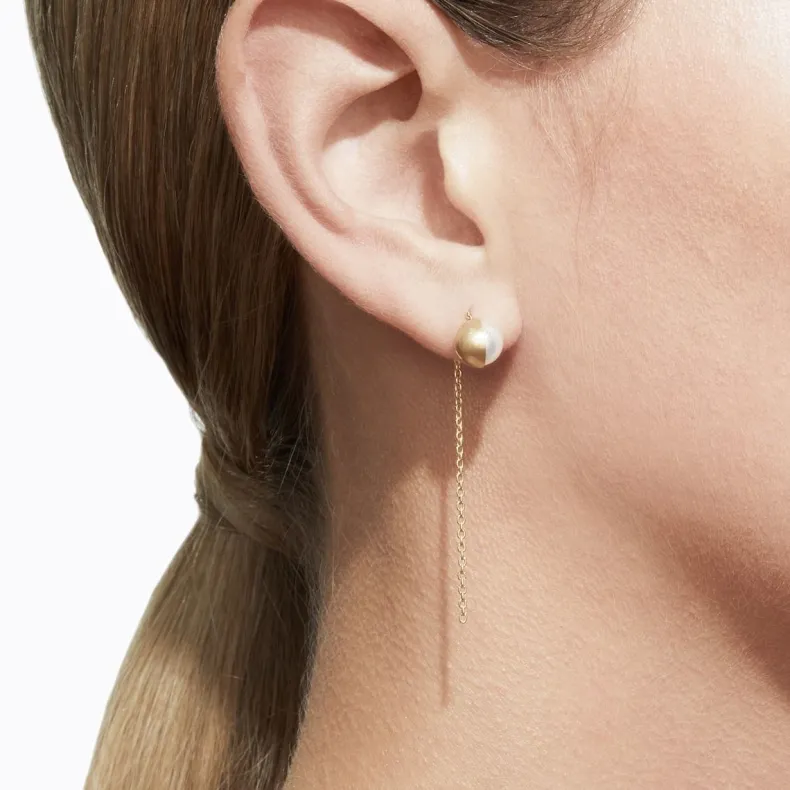 Shihara Half Pearl Chain Earring 90°